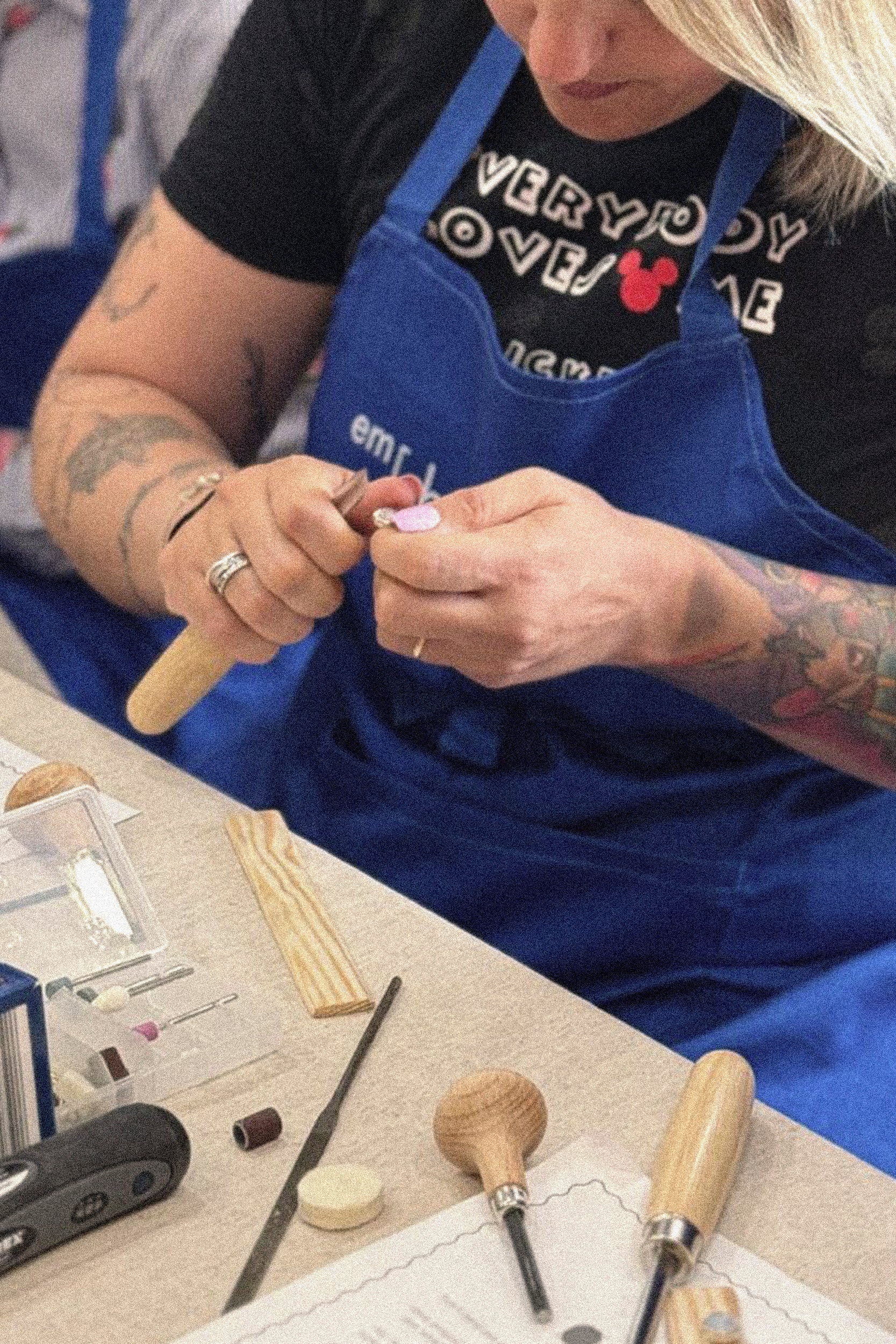 Taller haz tu propio colgante en Sénia Joyas - Mañana