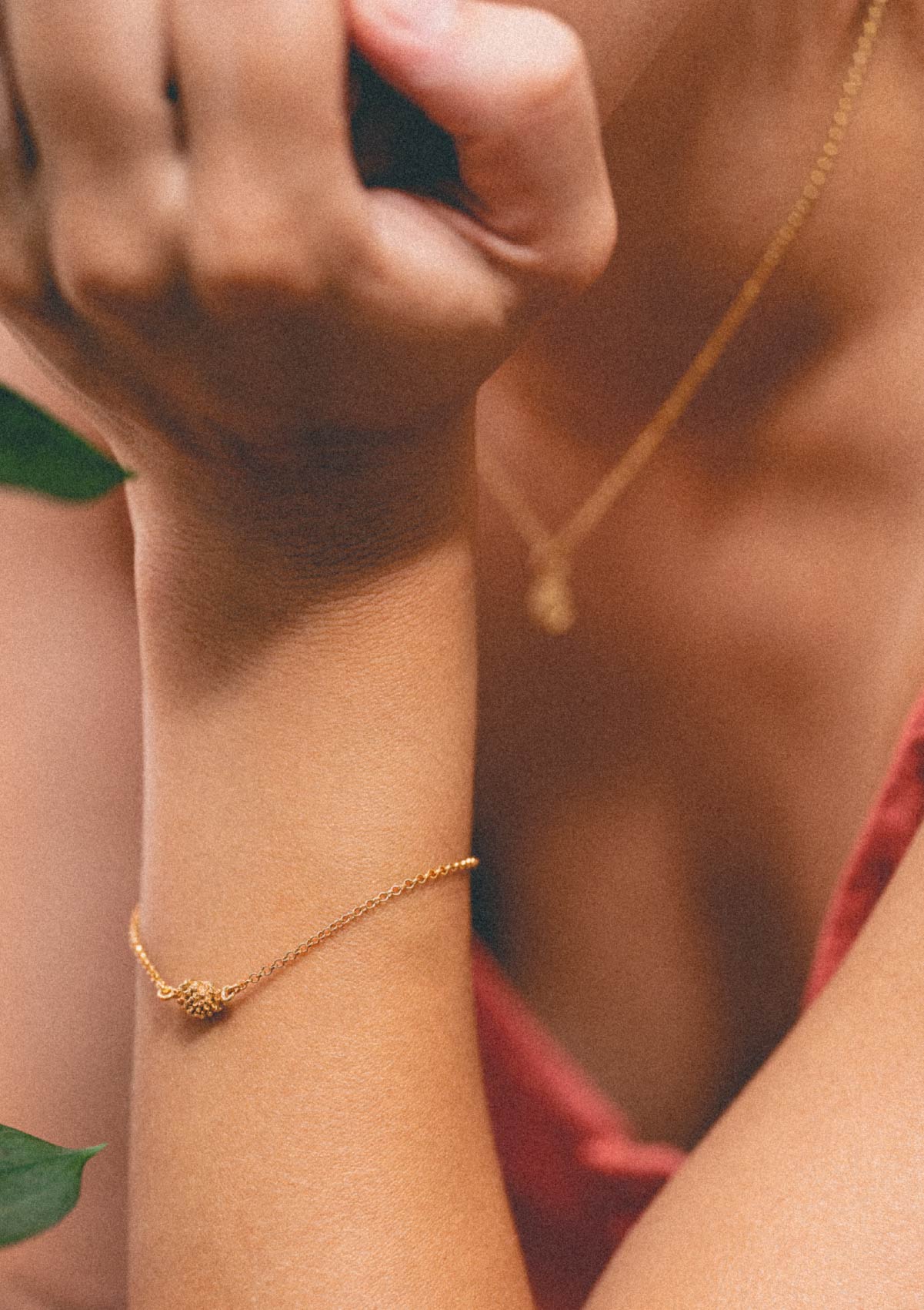 Pulsera pequeña Amarant de plata con baño de oro amarillo