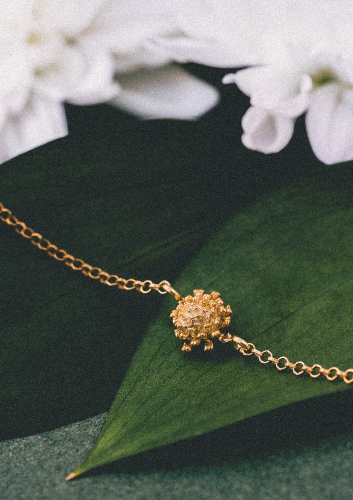 Pulsera pequeña Amarant de plata con baño de oro amarillo